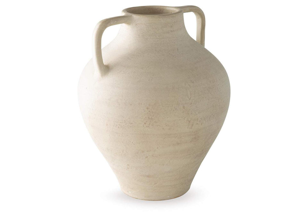 Justy Vase