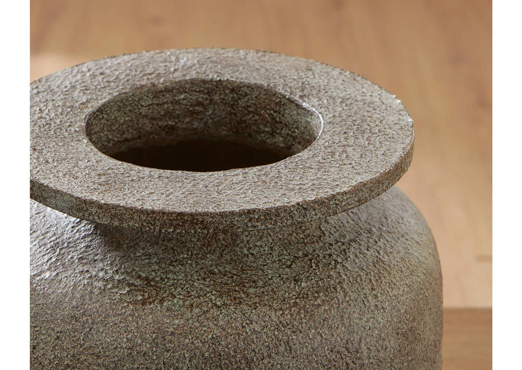 Jedwick Vase detail
