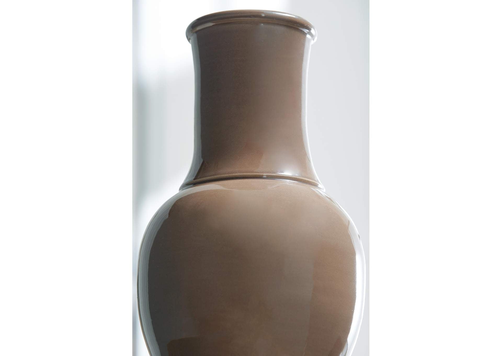 Tillmer Vase detail