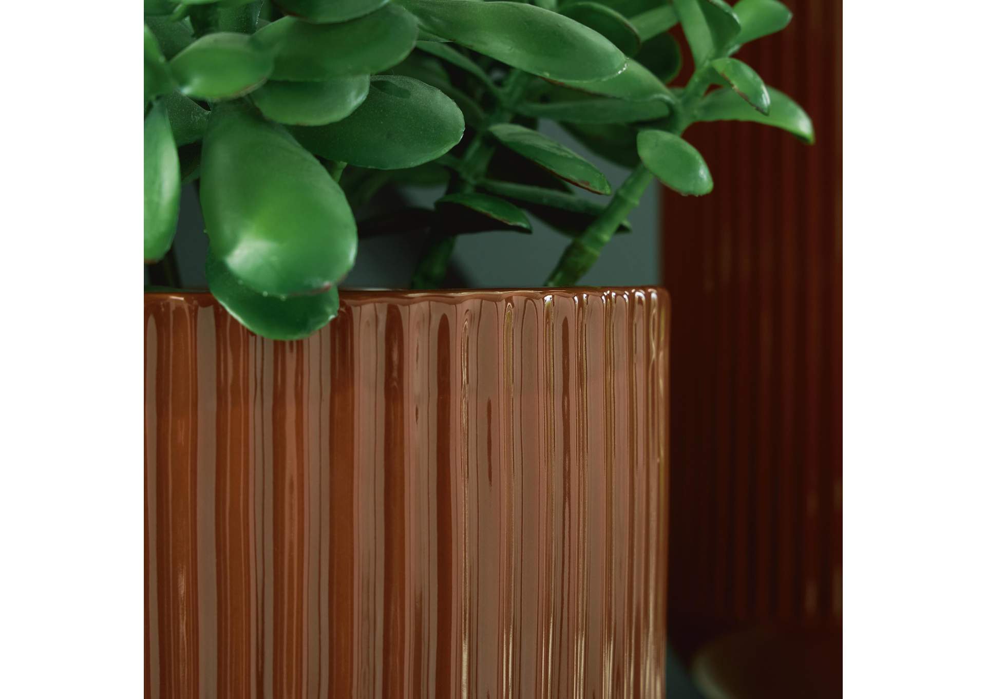 Avalyah Vase (Set of 2) detail