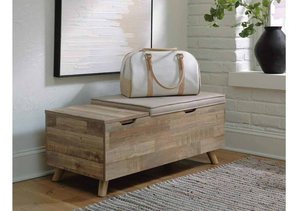 Gerdanet Storage Bench