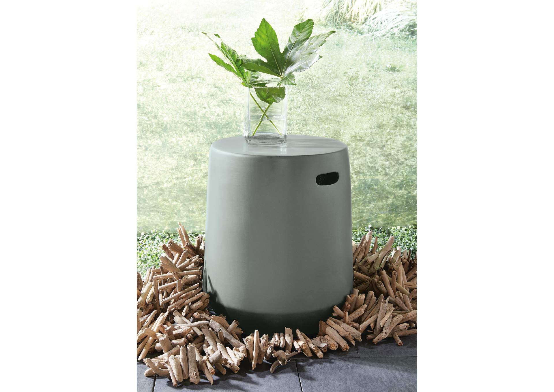 Kalmunds Stool