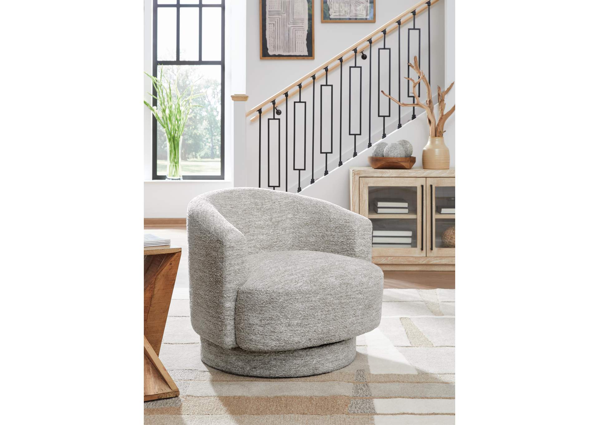 Wardsor Swivel Accent Chair