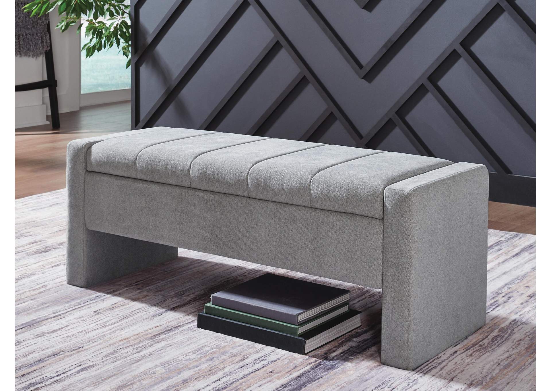 Akselman Storage Bench