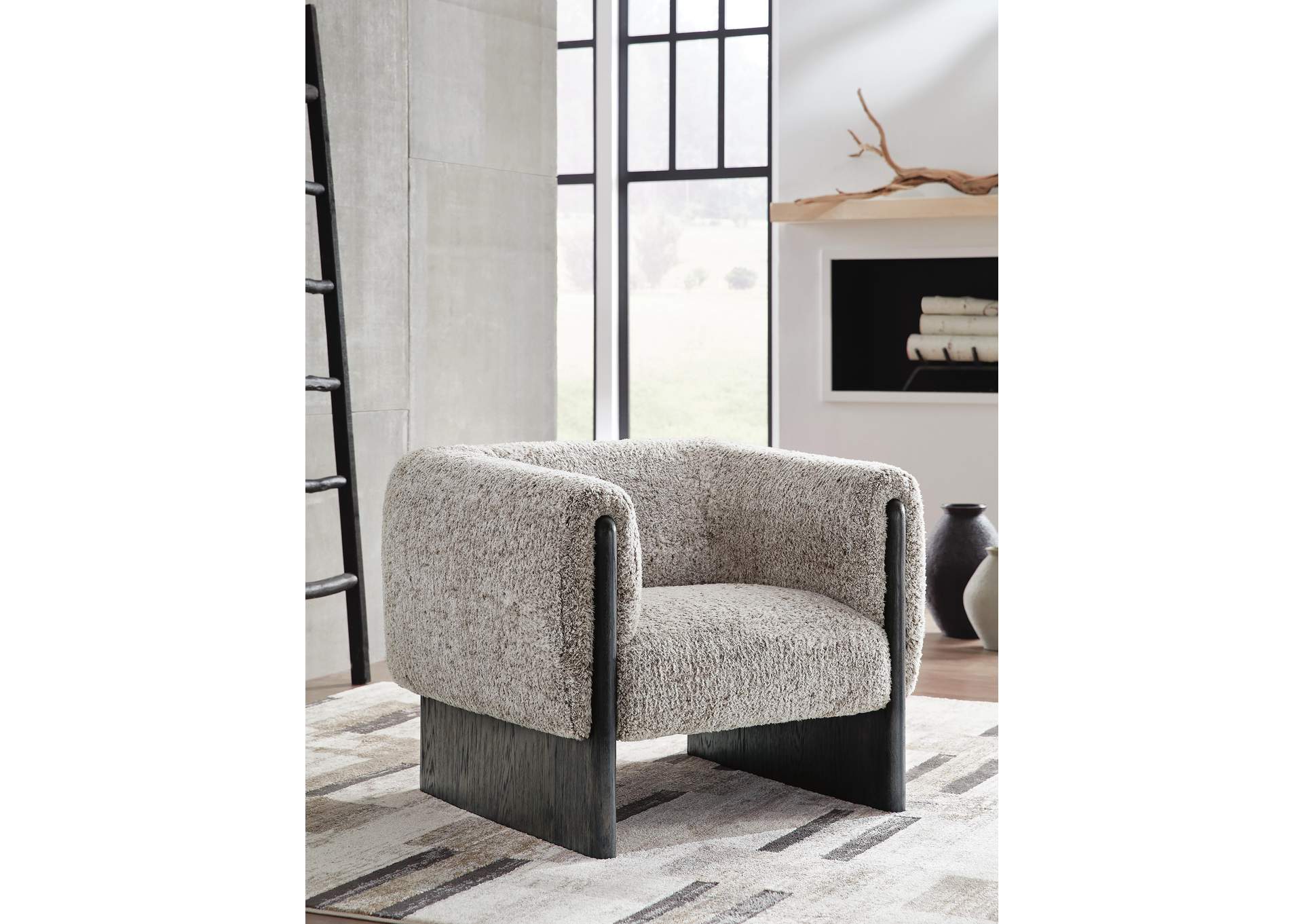 Olethea Accent Chair