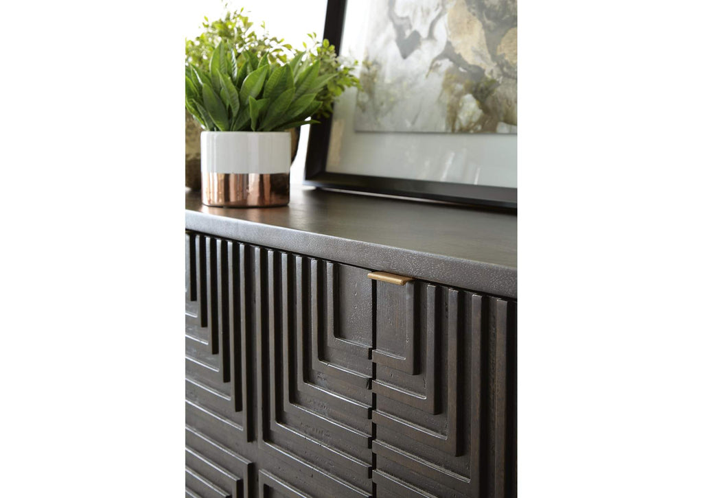 Elinmore Accent Cabinet detail