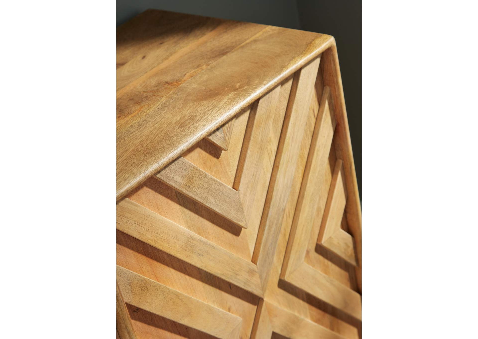 Cadewick Accent Cabinet detail