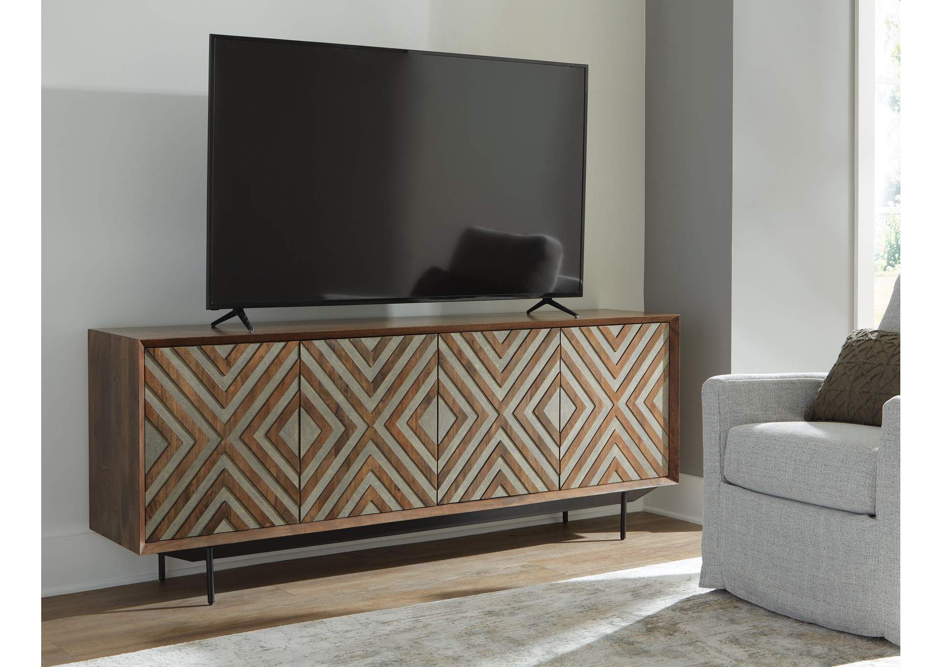 Dreggan Accent Cabinet