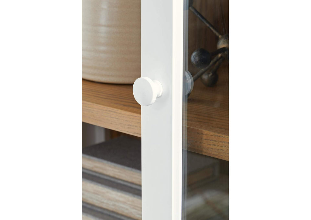 Dagandale Accent Cabinet detail