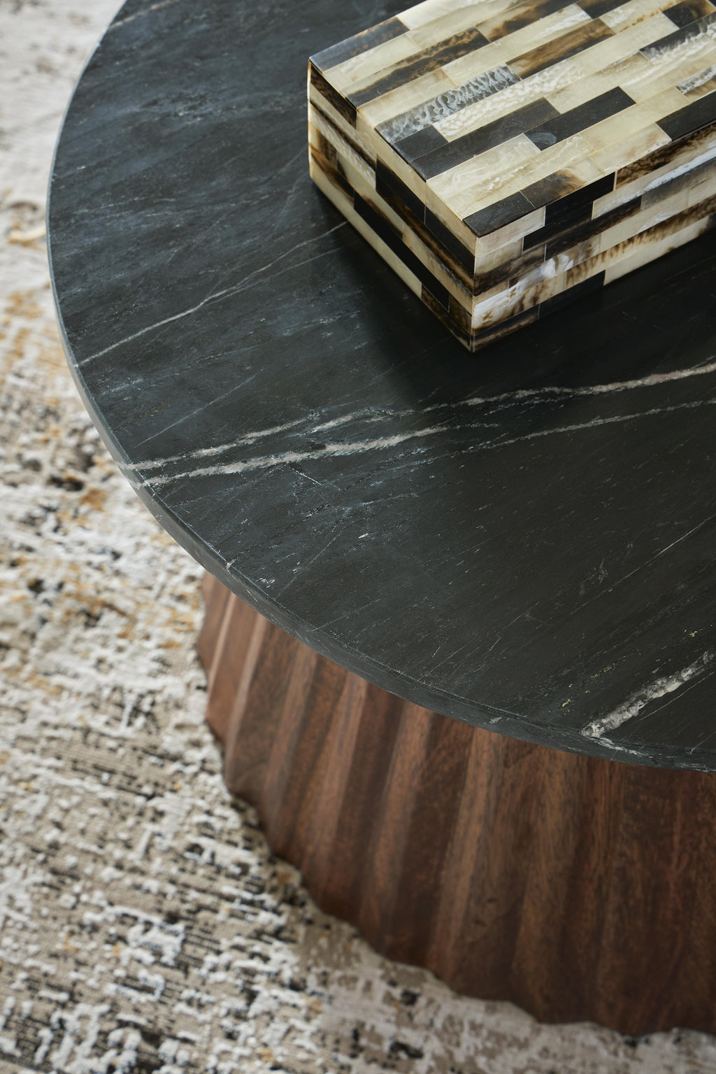 Ceilby Accent Coffee Table in Black/Brown, detail view