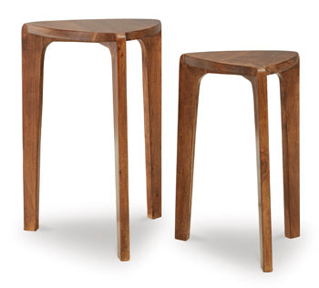 Brynnleigh Accent Table (Set of 2) in Medium Brown, angle view