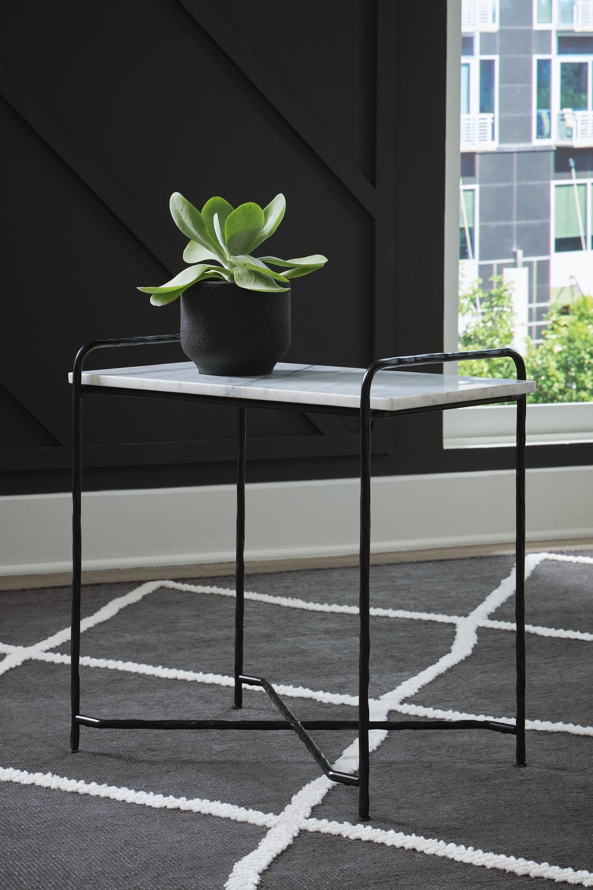 Ashber Accent Table in White/Black, alternate view 3