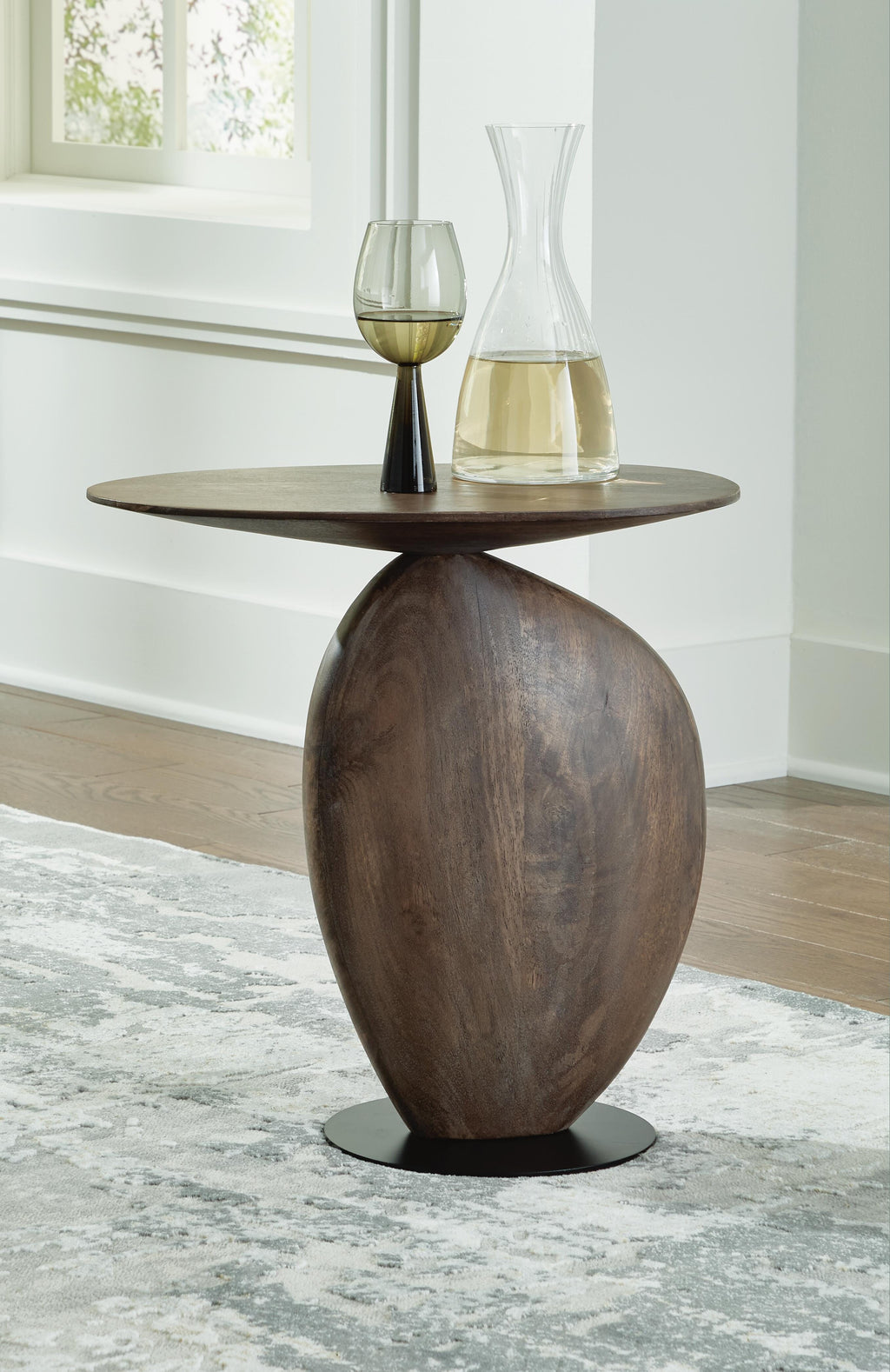 Cormmet Accent Table in Brown/Black, alternate view 3