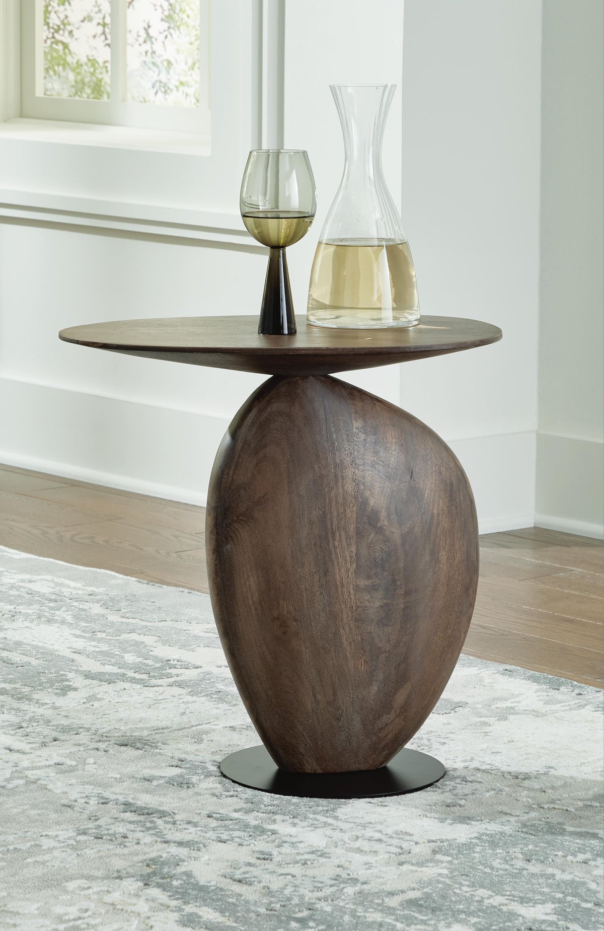 Cormmet Accent Table in Brown/Black, alternate view 3