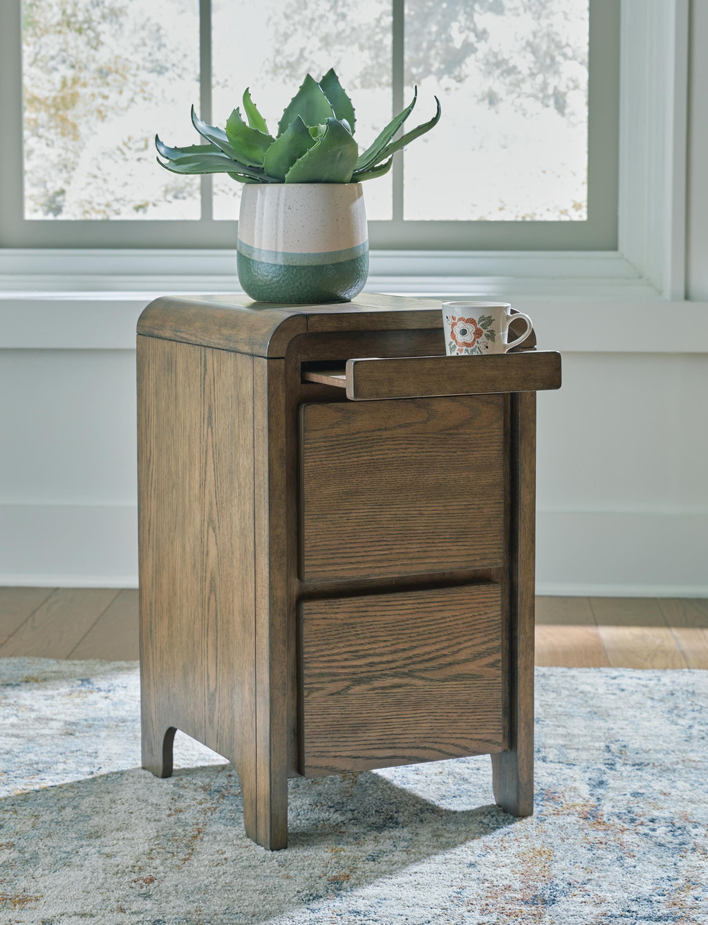 Jensworth Accent Table in Brown, alternate view 8