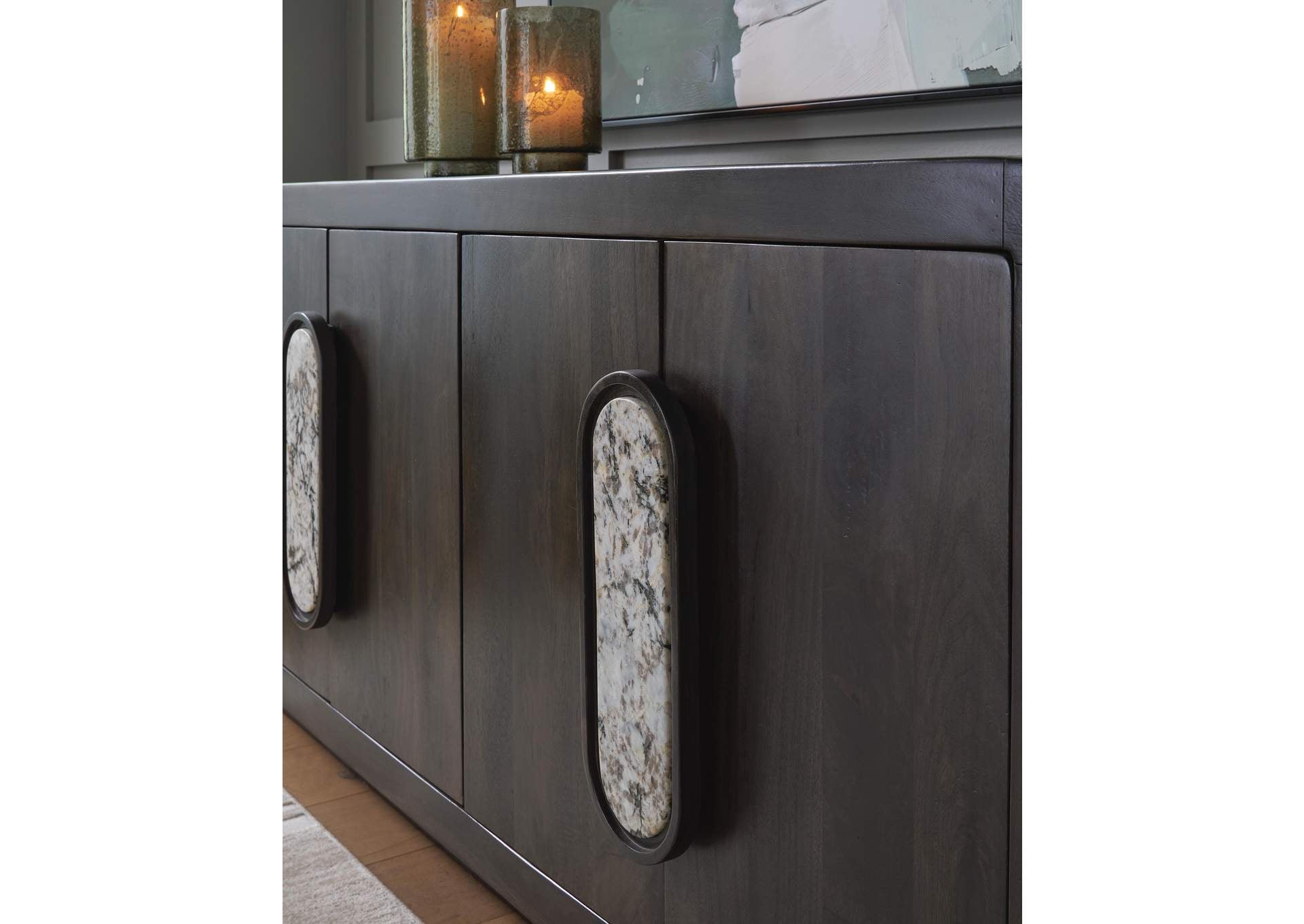 Elliston Accent Cabinet detail