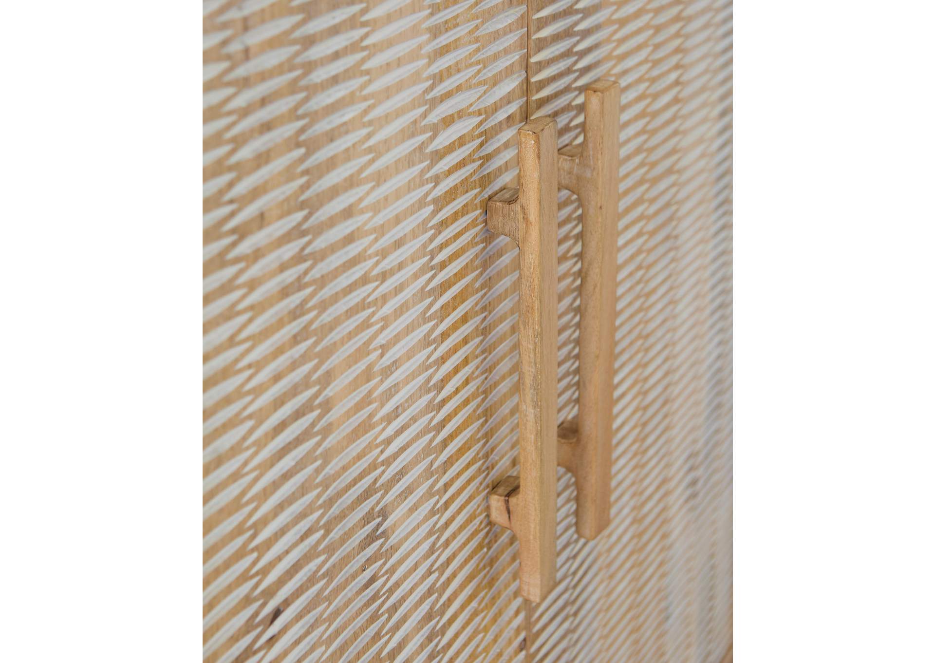 Dallinbury Accent Cabinet detail
