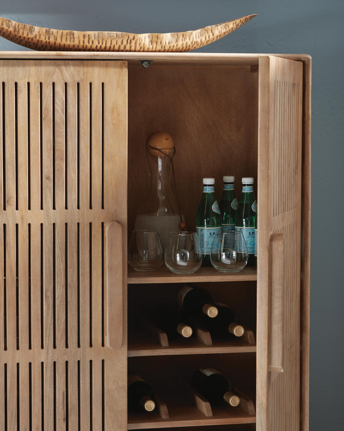 Pellamour Bar Cabinet in Natural Brown, detail view