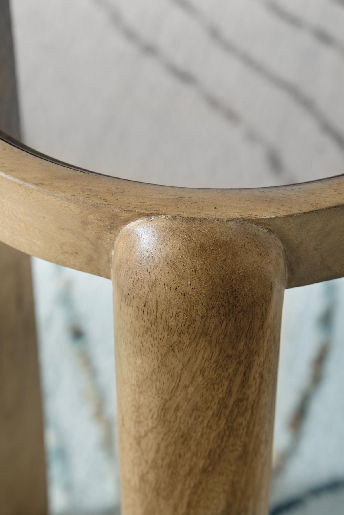 Jossor Accent Table (Set of 2) in Light Brown, detail view
