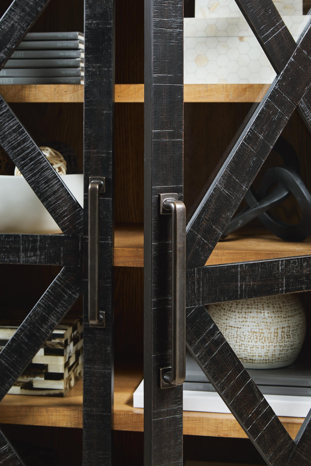 Christop Accent Cabinet in Black/Brown, detail view