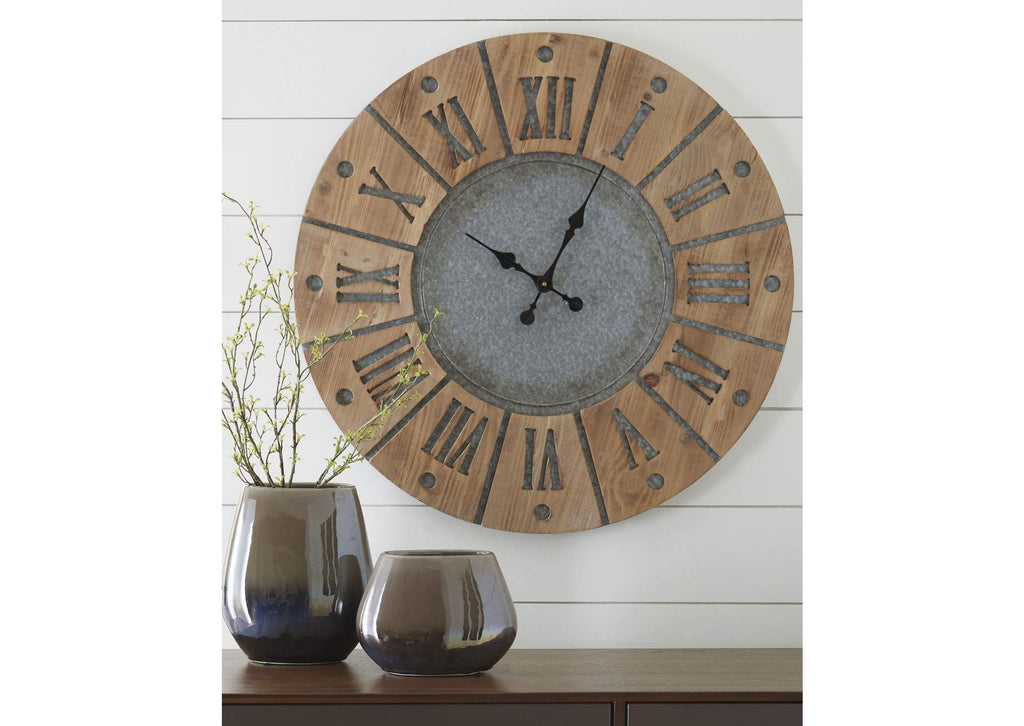 Payson Wall Clock room view