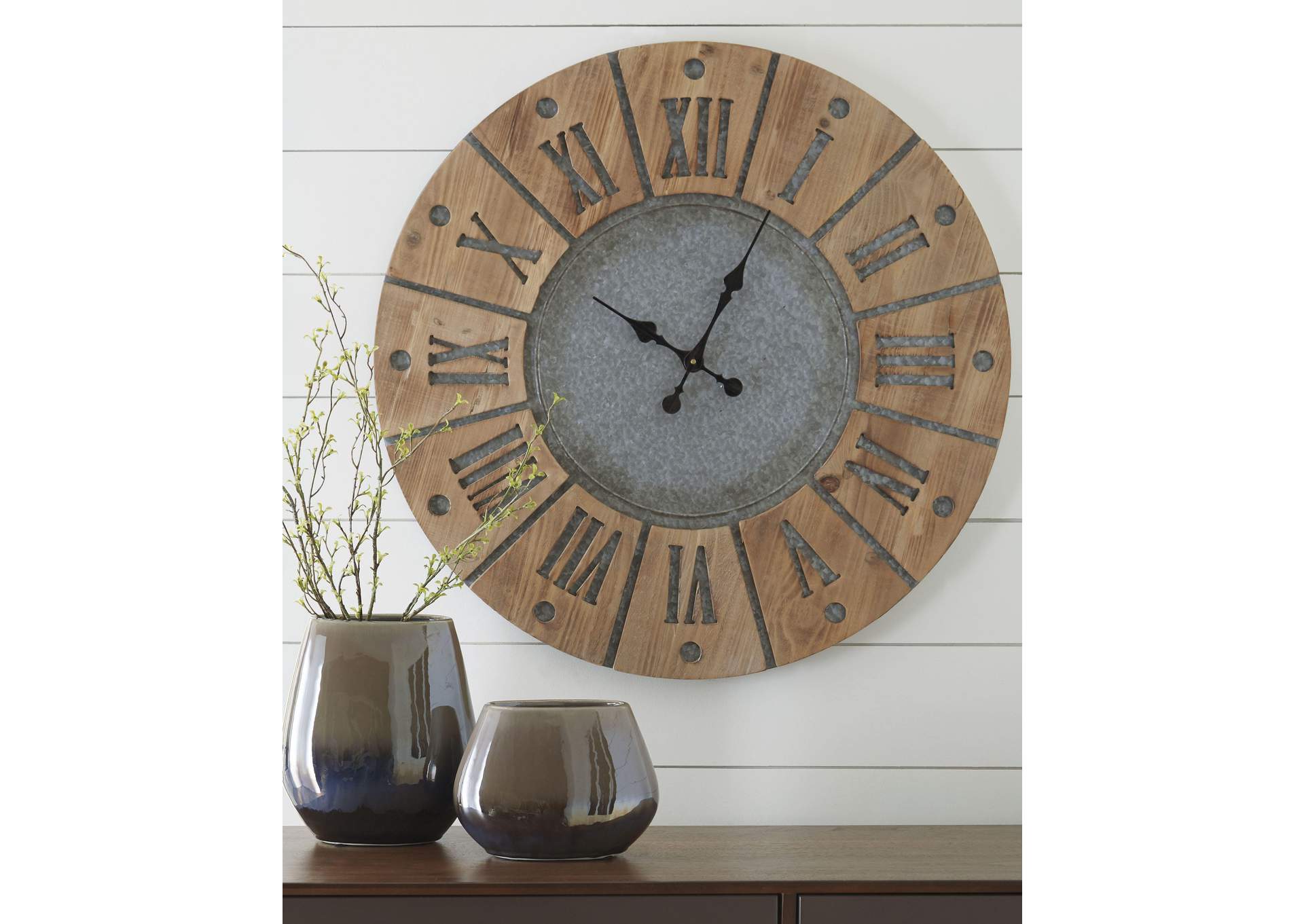 Payson Wall Clock room view