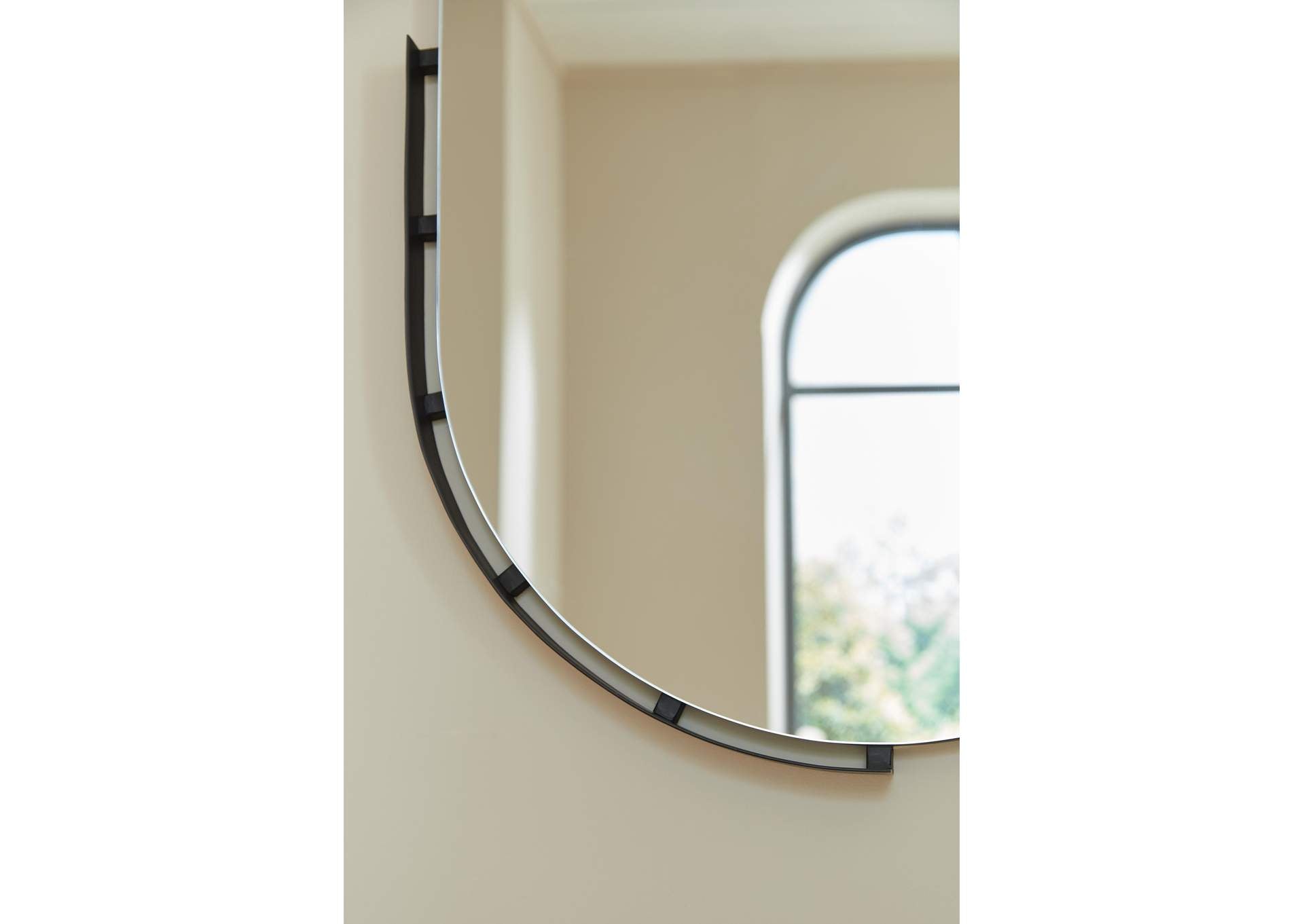 Valkings Accent Mirror detail