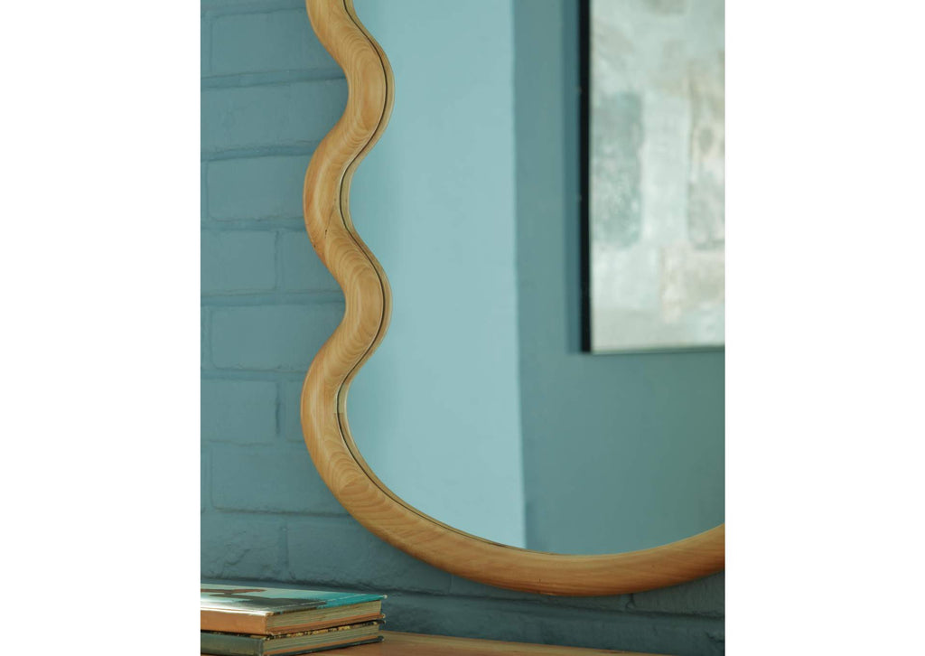 Serendis Accent Mirror detail