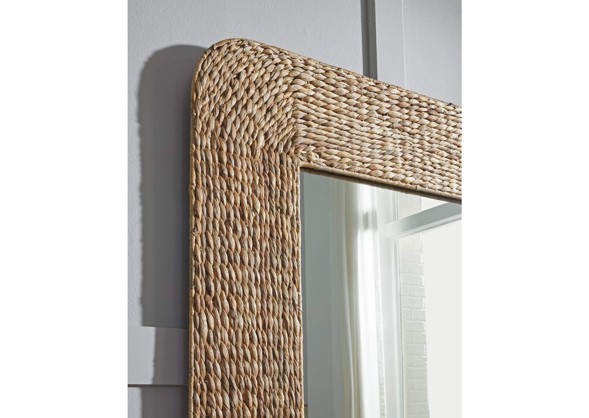 Norigan Floor Mirror detail
