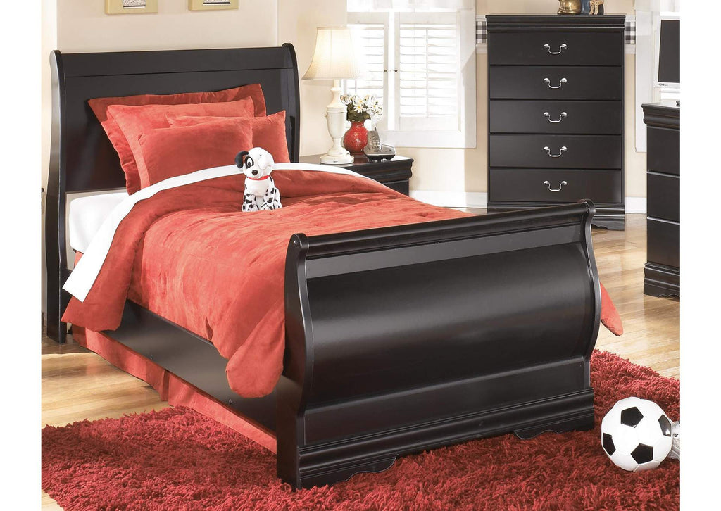 Huey Vineyard Twin Sleigh Bed room view