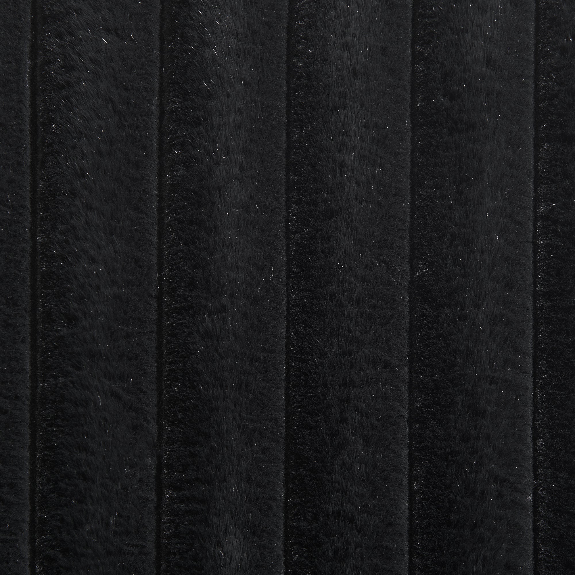 Dominick Ii Chaise In Masis Black