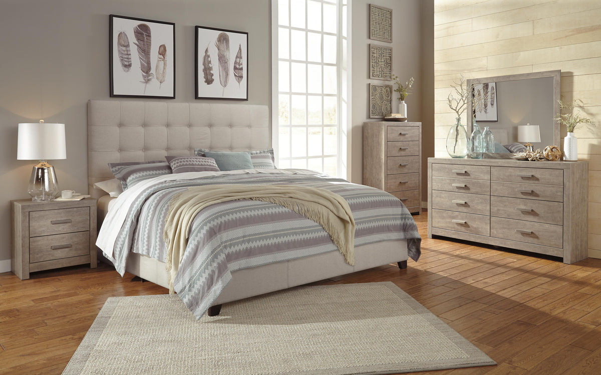 Dolante Queen Upholstered Bed in Beige, alternate view 11