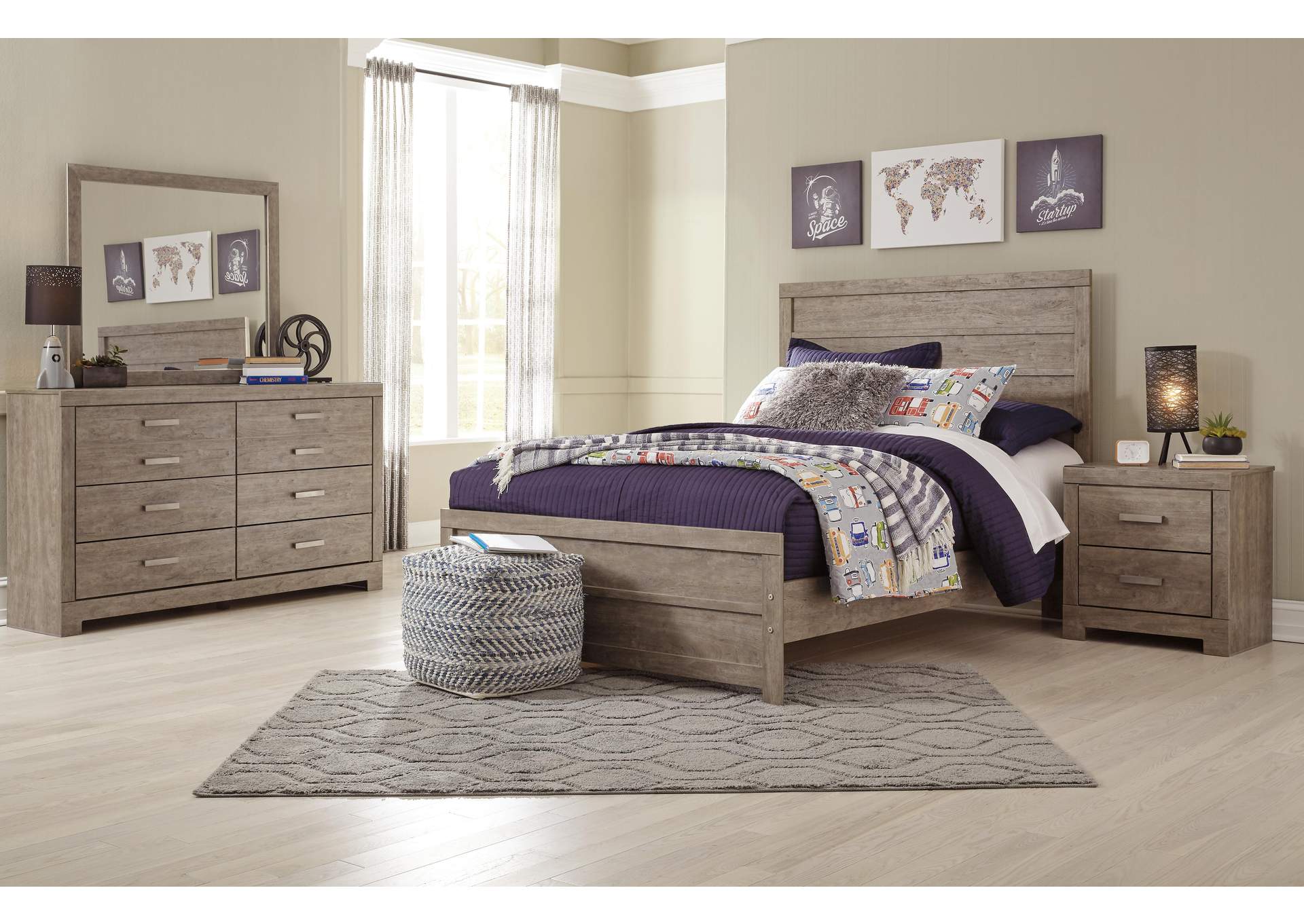 Culverbach Full Panel Bed with Mirrored Dresser and 2 Nightstands