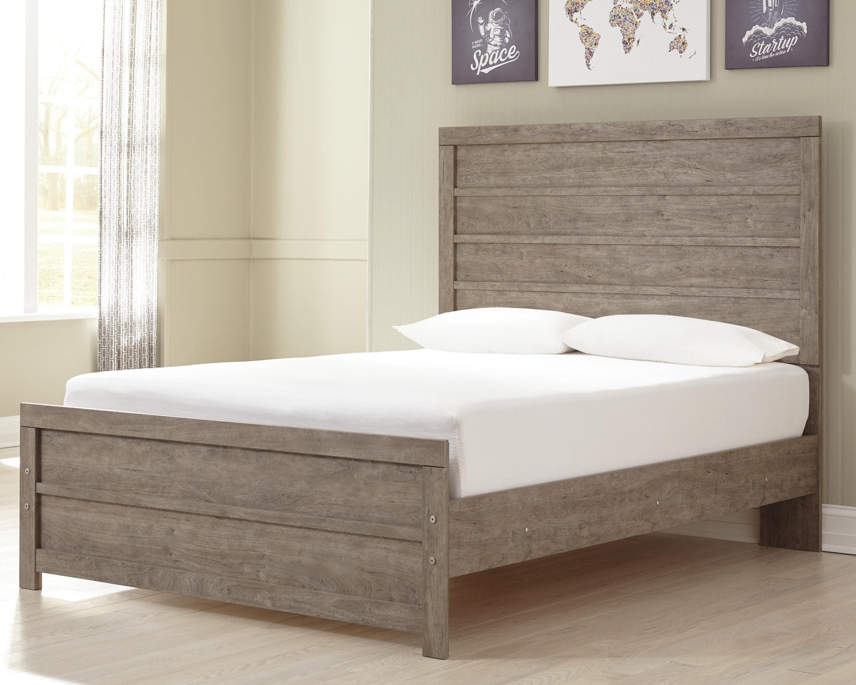 Culverbach Full Panel Bed in Gray, lifestyle view