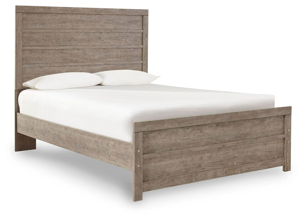 Culverbach Full Panel Bed in Gray, angle view