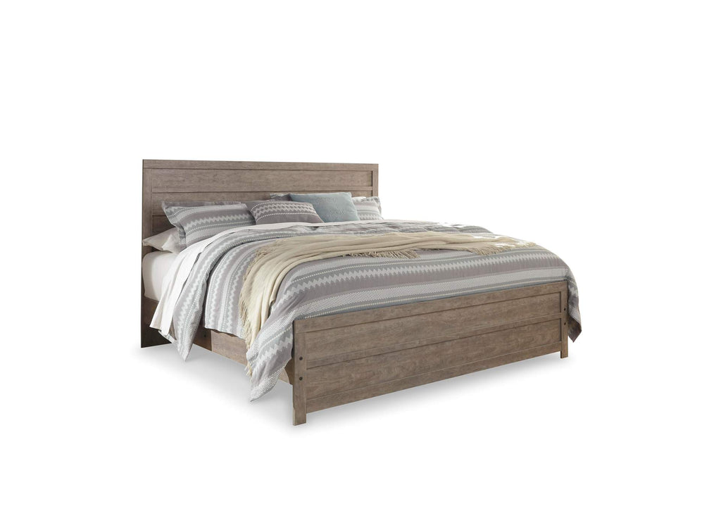 Culverbach King Panel Bed with Mirrored Dresser