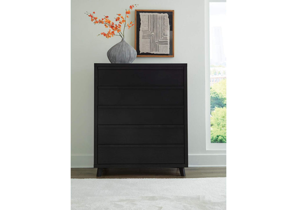 Danziar King Panel Headboard with Mirrored Dresser and Chest
