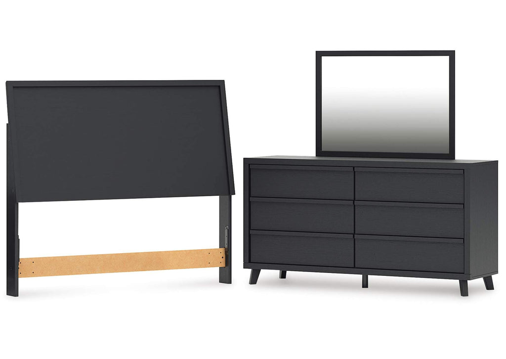 Danziar Queen Panel Headboard with Mirrored Dresser