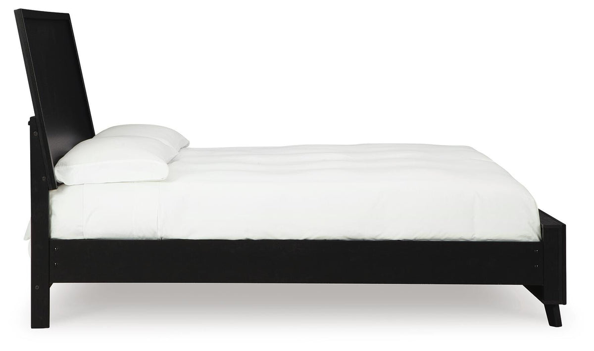 Danziar King Panel Bed in Black, side view