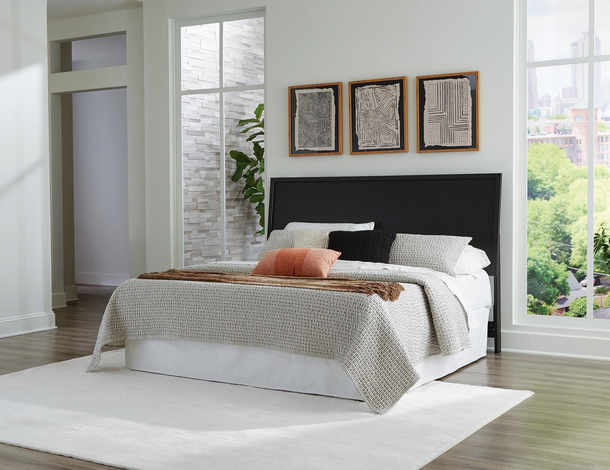 Danziar King Panel Bed - additional image 7