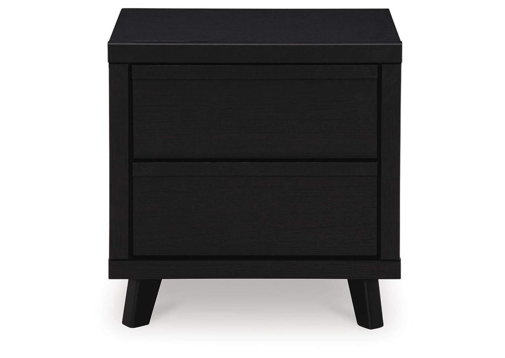 Danziar Queen Panel Bed, Dresser, Mirror and 2 Nightstands