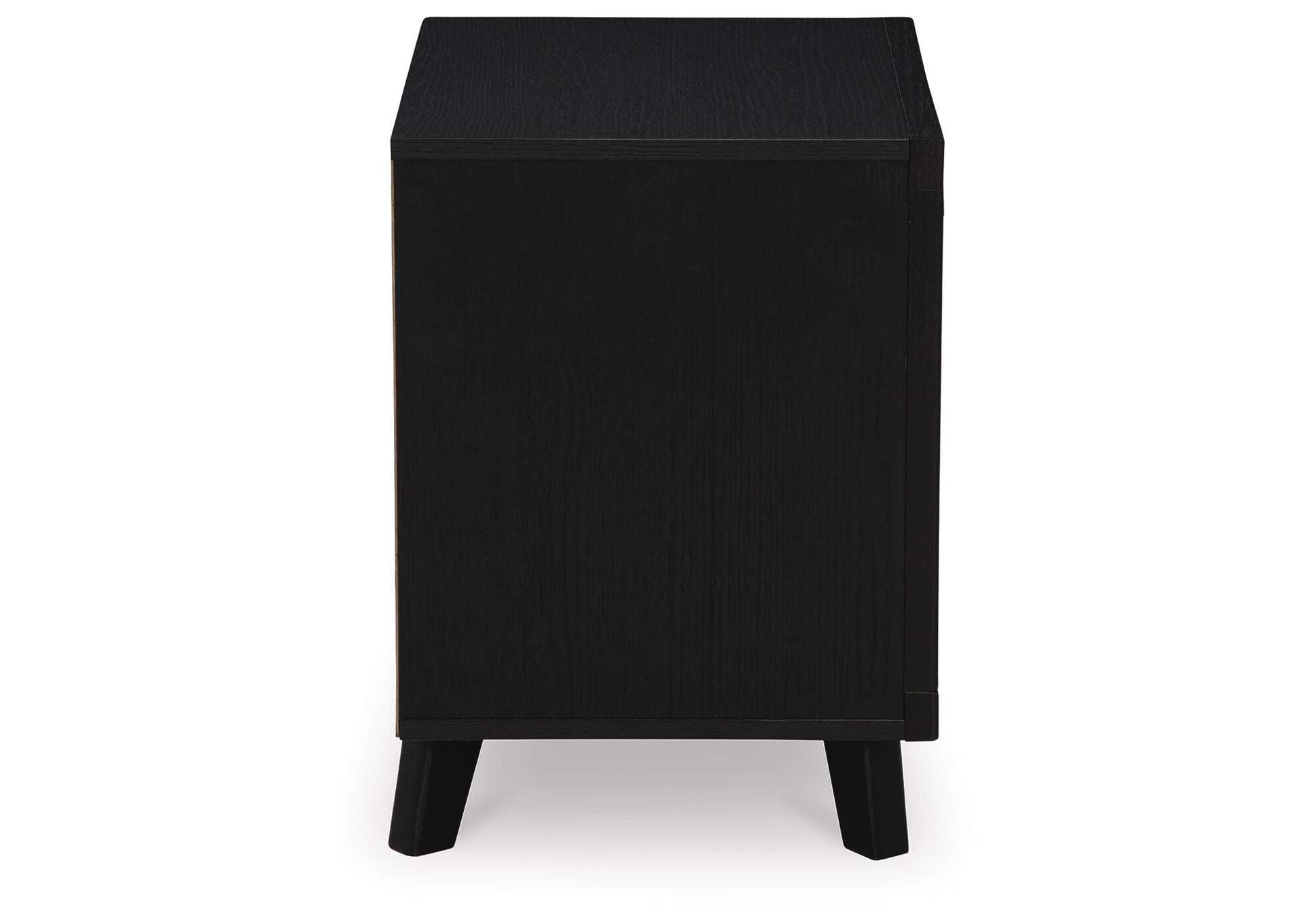 Danziar King Panel Headboard with Mirrored Dresser and Nightstand side view