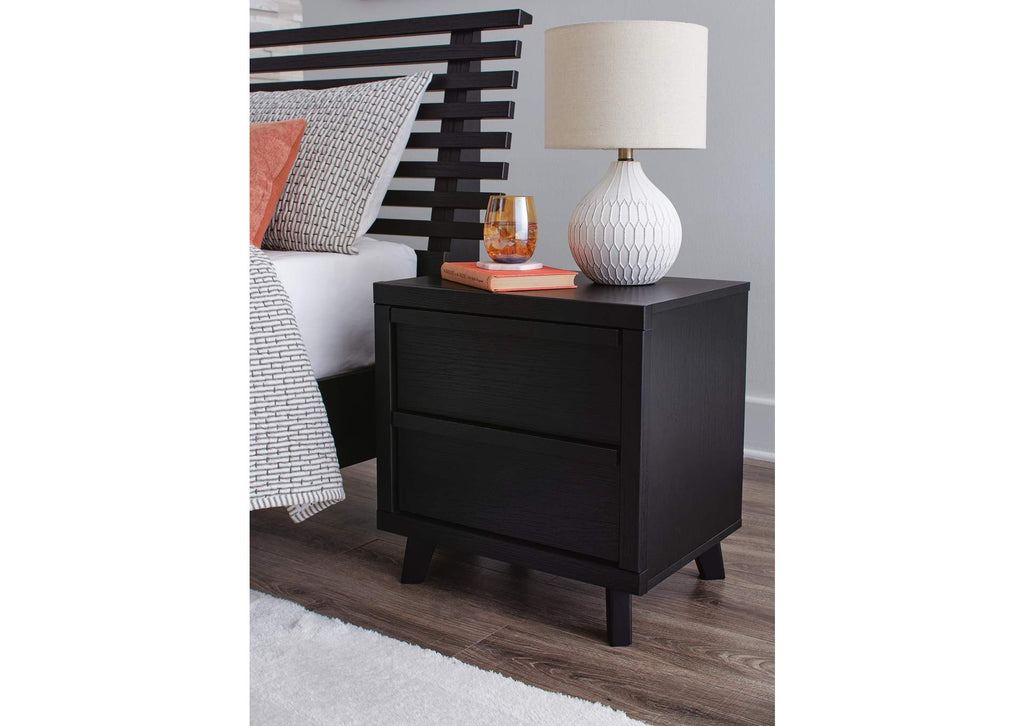 Danziar King Panel Bed, Dresser, Mirror, Chest and 2 Nightstands