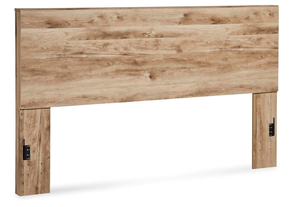 Hyanna King Panel Headboard with Mirrored Dresser