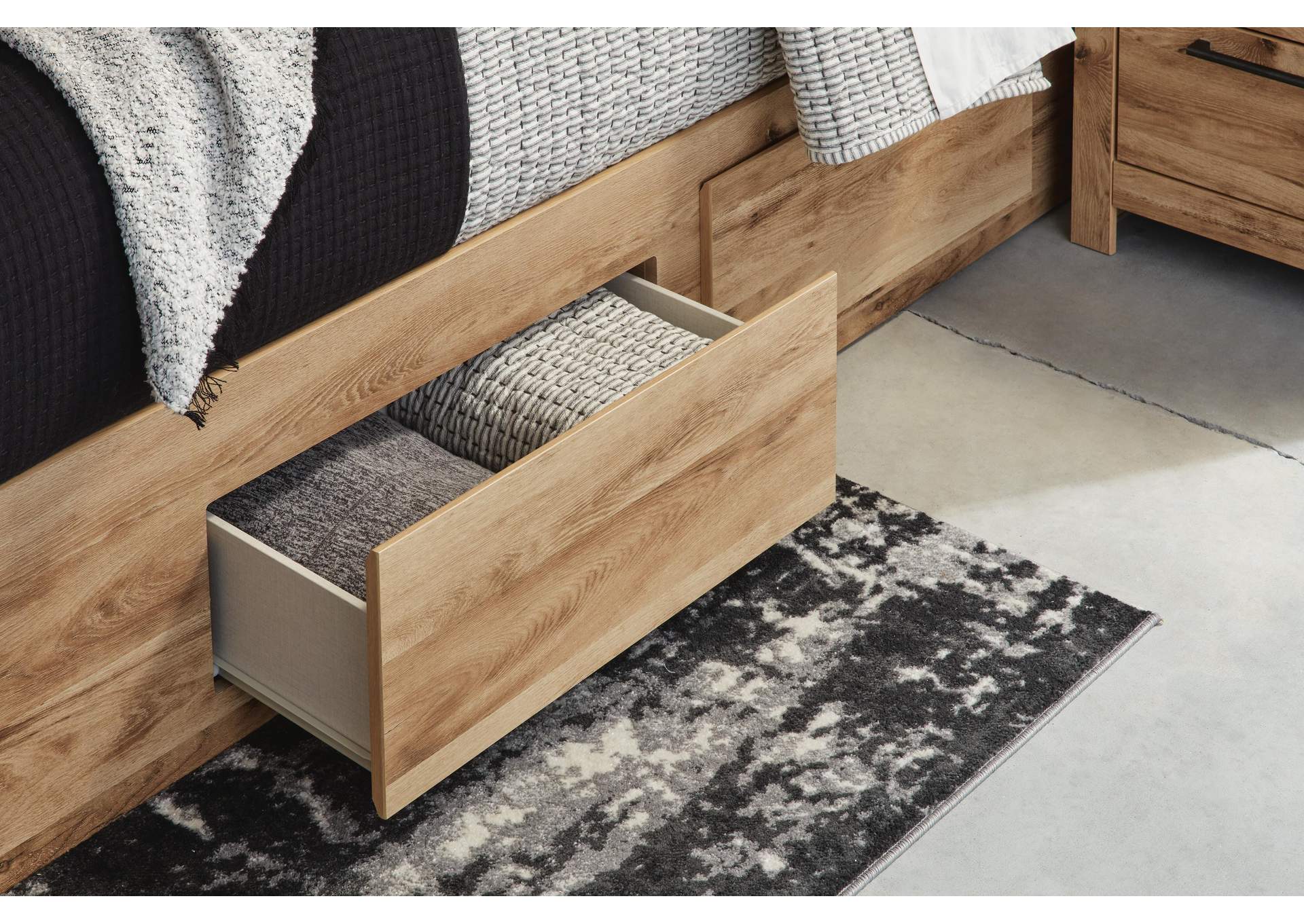 Hyanna Queen Panel Storage Bed with 2 Under Bed Storage Drawer detail