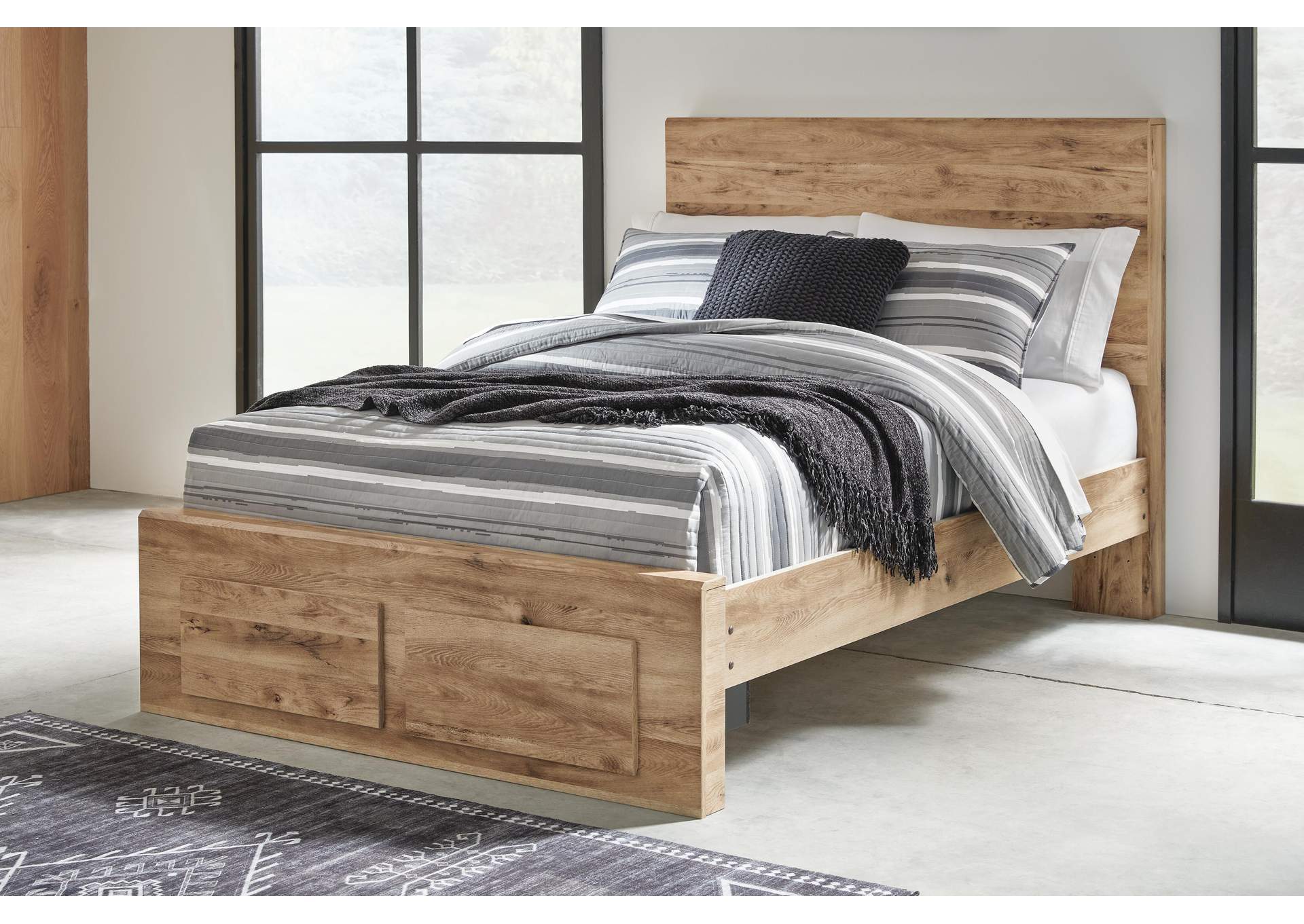 Hyanna Full Panel Storage Bed