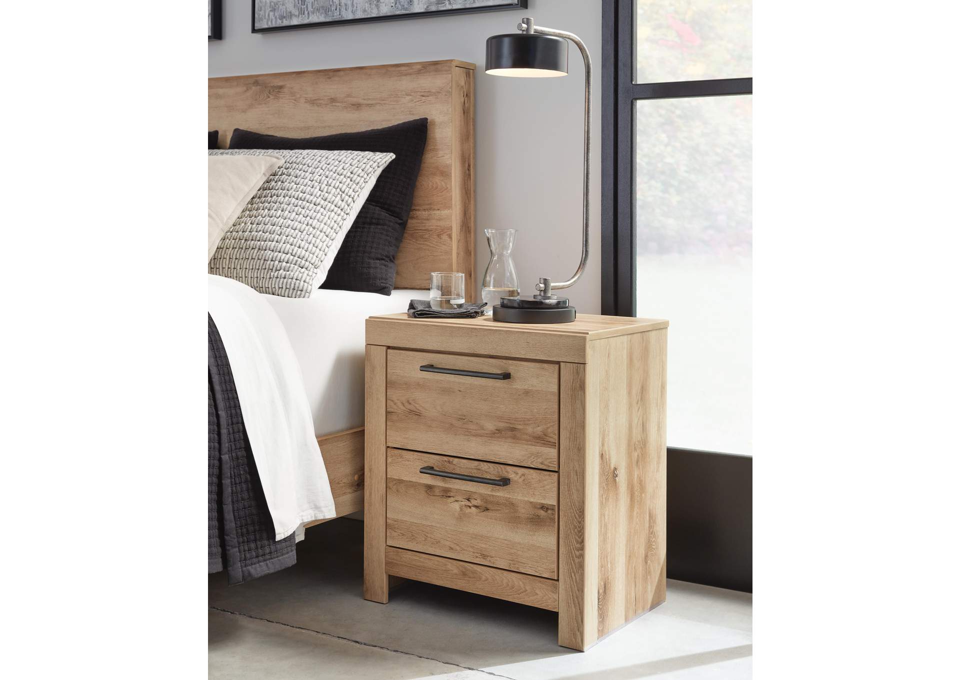 Hyanna King Panel Bed with Mirrored Dresser, Chest and Nightstand