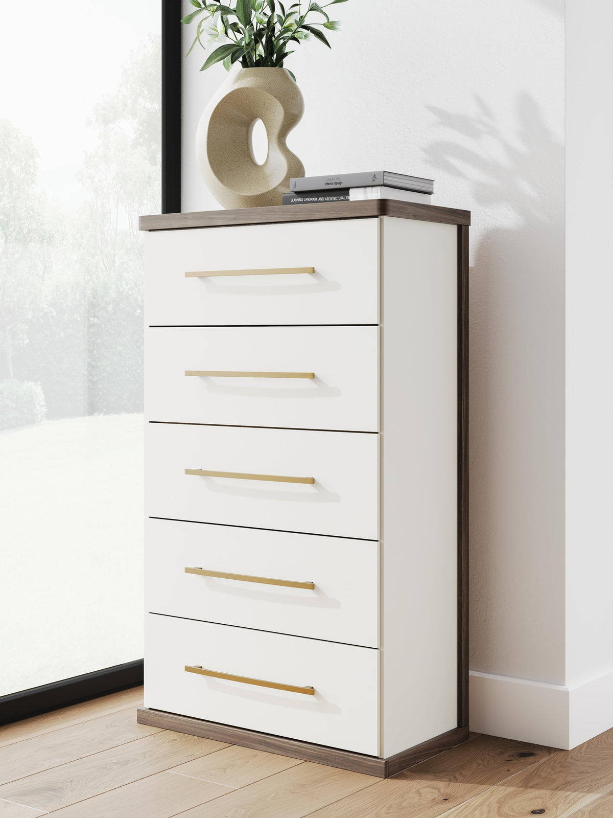 Kendanport Chest of Drawers in Brown/White, alternate view 3