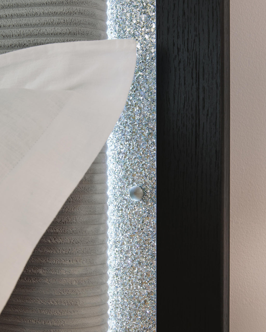 Maeling King Upholstered Panel Bed in Black, alternate view 6