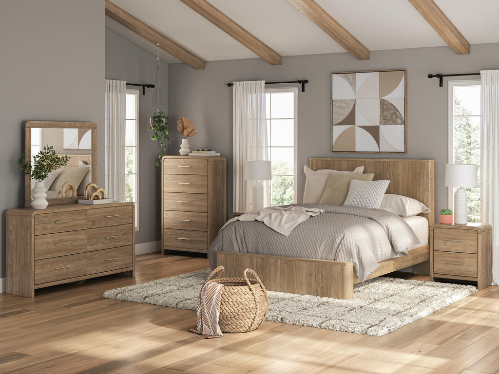 Gramburg Queen Panel Platform Bed in Warm Natural Brown, alternate view 10